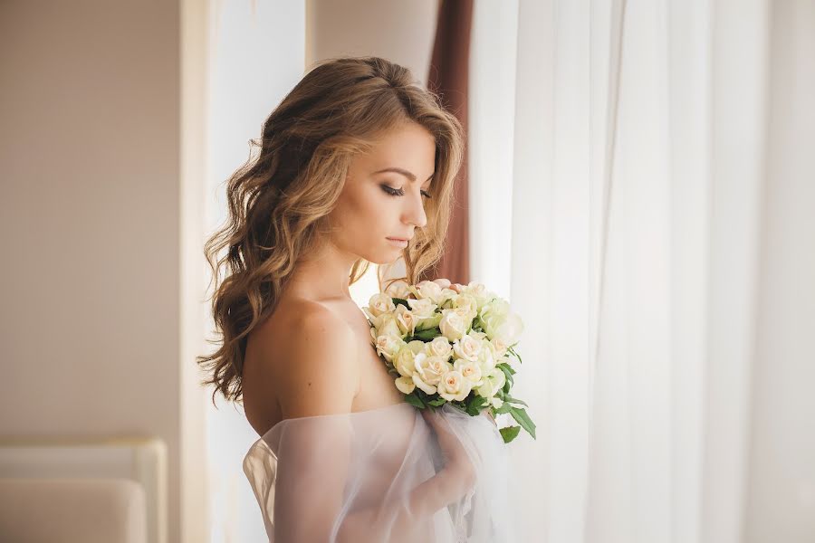 Fotógrafo de casamento Anna Bukreeva (annabook). Foto de 2 de agosto 2016