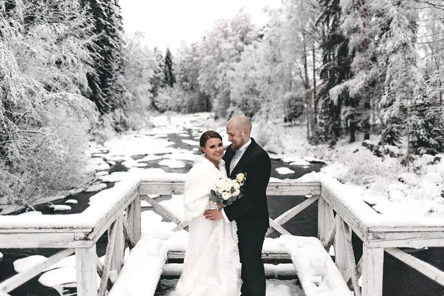 Fotograf ślubny Samu Lehtinen (samulehtinen). Zdjęcie z 24 grudnia 2018