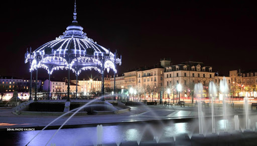 Le Kiosque  Peynet