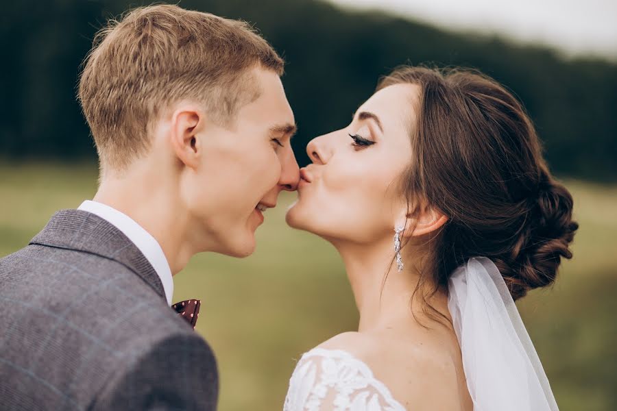 Fotógrafo de casamento Olga Mikulskaya (mikulskaya). Foto de 27 de agosto 2019