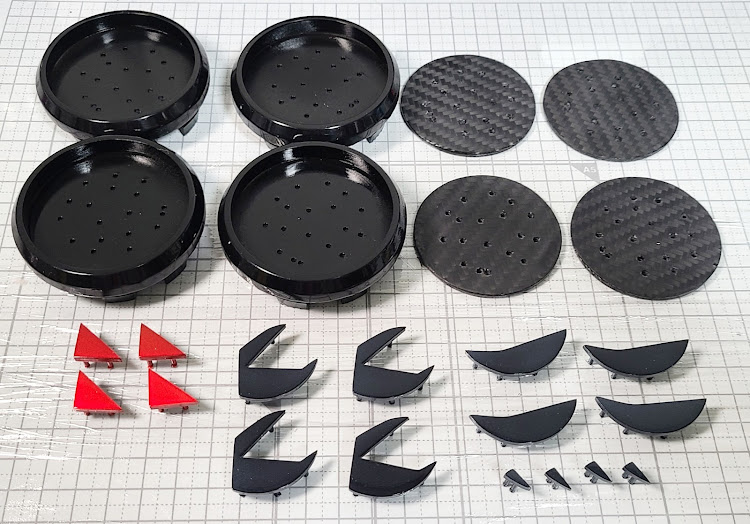 CX-30の3Dプリンター・自作・リアルカーボン加工・センターキャップ・MAZDA SPIRIT RACINGに関するカスタム事例の投稿画像5枚目