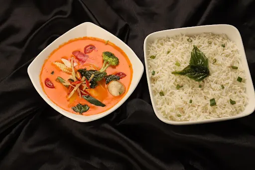 Veg Thai Red Curry With Steam Rice Combo