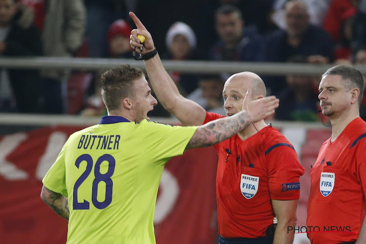 🎥 Tristes scènes lors d'un match de C3 : l'ambulance sur le terrain pour l'arbitre blessé, le match a été au bout