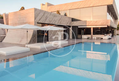 House with pool and terrace 6