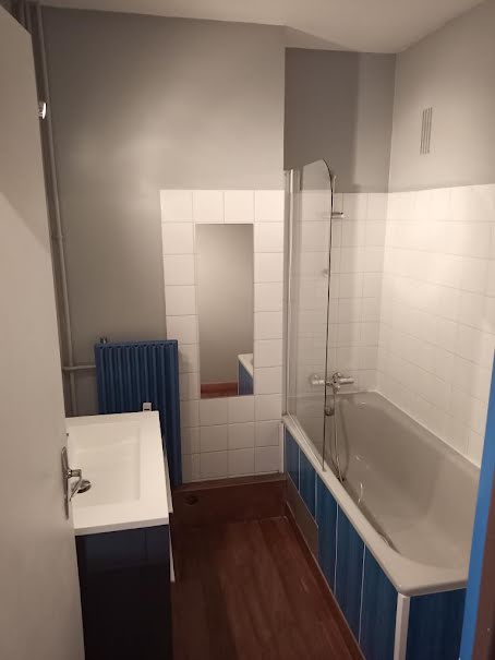 Location  appartement 3 pièces 65 m² à Limoges (87000), 640 €