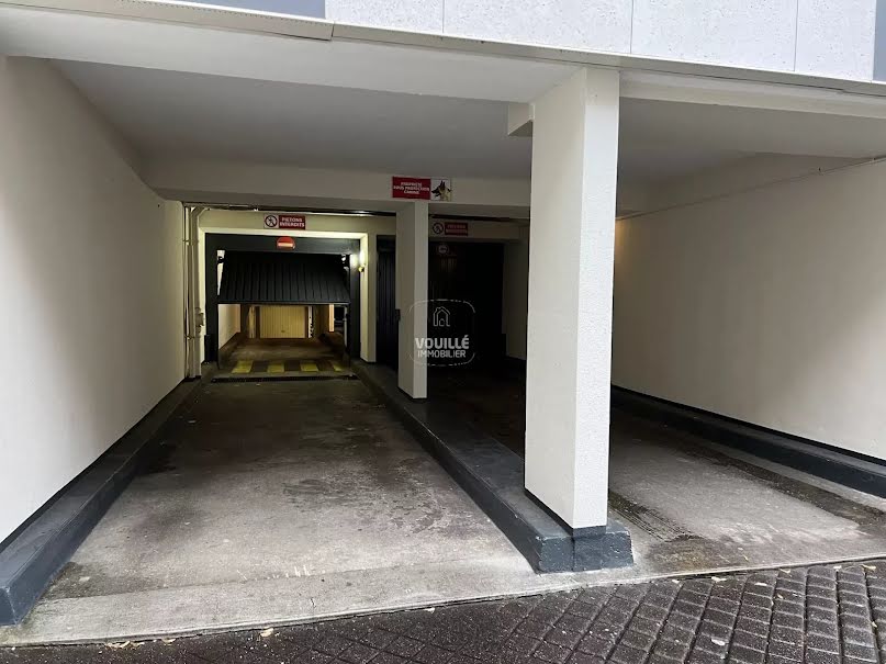 Location  parking  11.76 m² à Paris 15ème (75015), 80 €