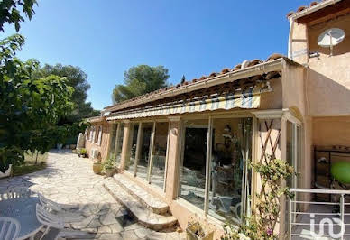 House with pool and terrace 5