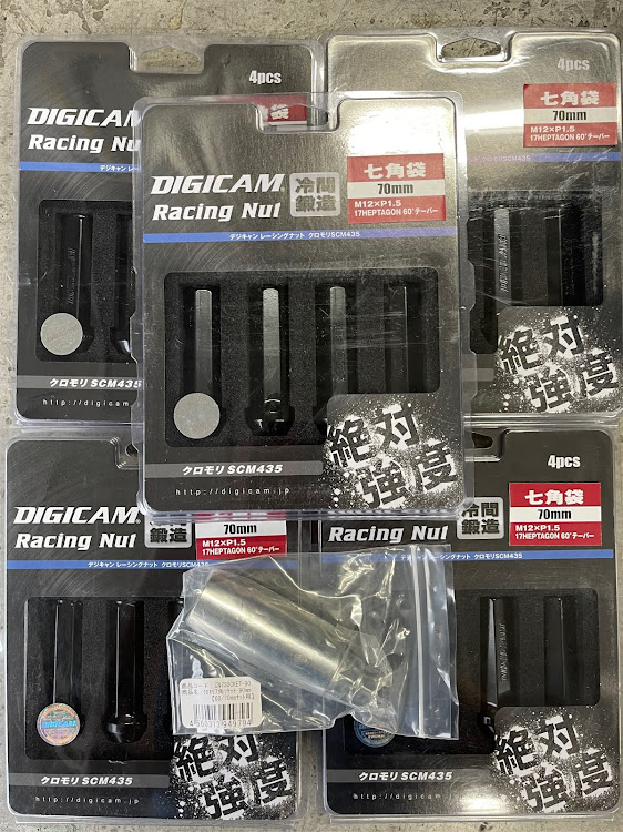 アウトランダーPHEVのHEX17 70㍉・7角袋ナット・DIGICAMクロモリナットに関するカスタム事例の投稿画像3枚目