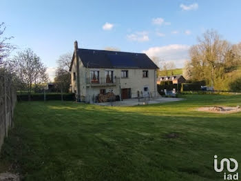 maison à Crèvecoeur-le-Grand (60)