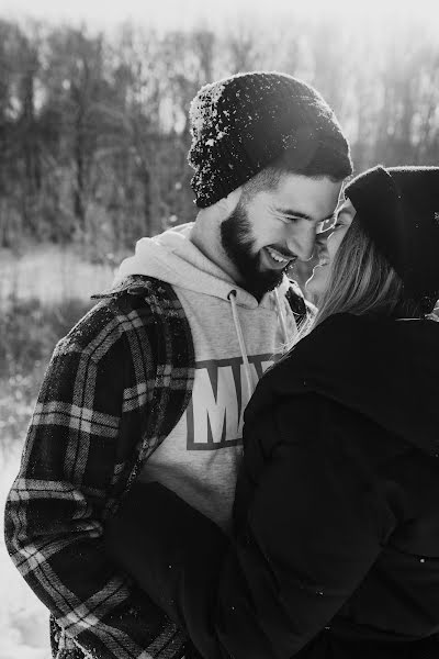 Wedding photographer Svetlana Voinova (lanashadow). Photo of 20 February 2021