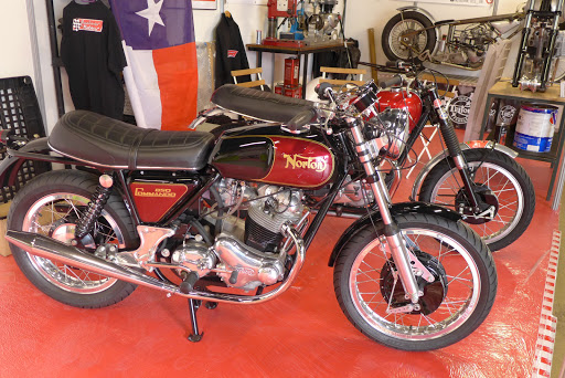 Norton Commando 850 in the first and the TT Triumph T120 of Adrien behind.