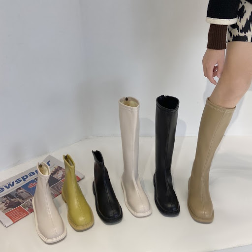 Title 1, Knight Womens Long White Boots with Mid Heel. ...