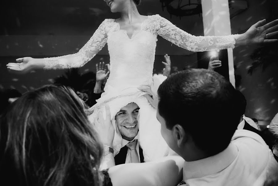 Wedding photographer Fabricia Soares (fabriciasoares). Photo of 5 October 2018