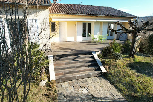 House with pool and terrace 4