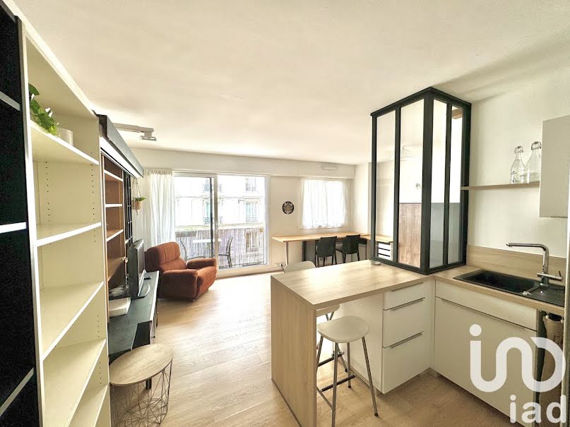 Appartement 1 pièce(s) 33 m²à louer Paris-11e-arrondissement