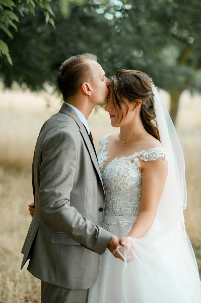 Fotógrafo de bodas Svetlana Verkhoglyad (verkhoglyadsvet). Foto del 17 de marzo 2020