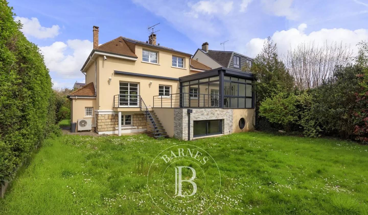 House with terrace Verrieres-le-buisson