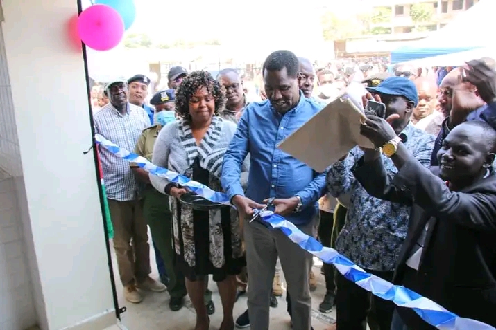 Outgoing Agriculture Cabinet Secretary Peter Munya launching the fish processing plant in Migori on August 5