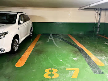 parking à Paris 16ème (75)