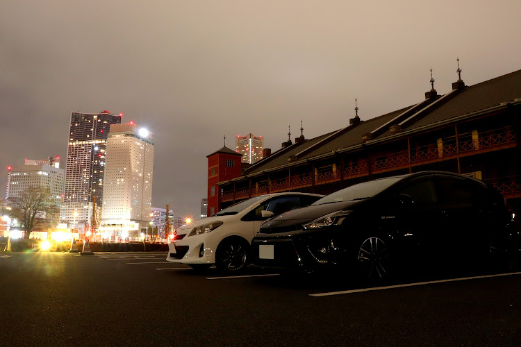プリウスαの横浜赤レンガ倉庫・プリウスα G's・VitzRS・夜景と愛車・横浜夜景に関するカスタム事例の投稿画像1枚目