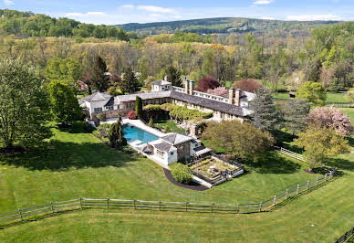 House with pool and garden 2