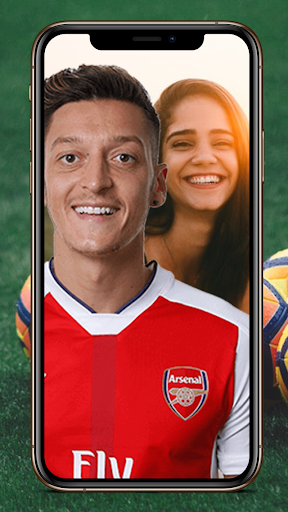 Selfie with Mesut Ozil – Football Photo Editor