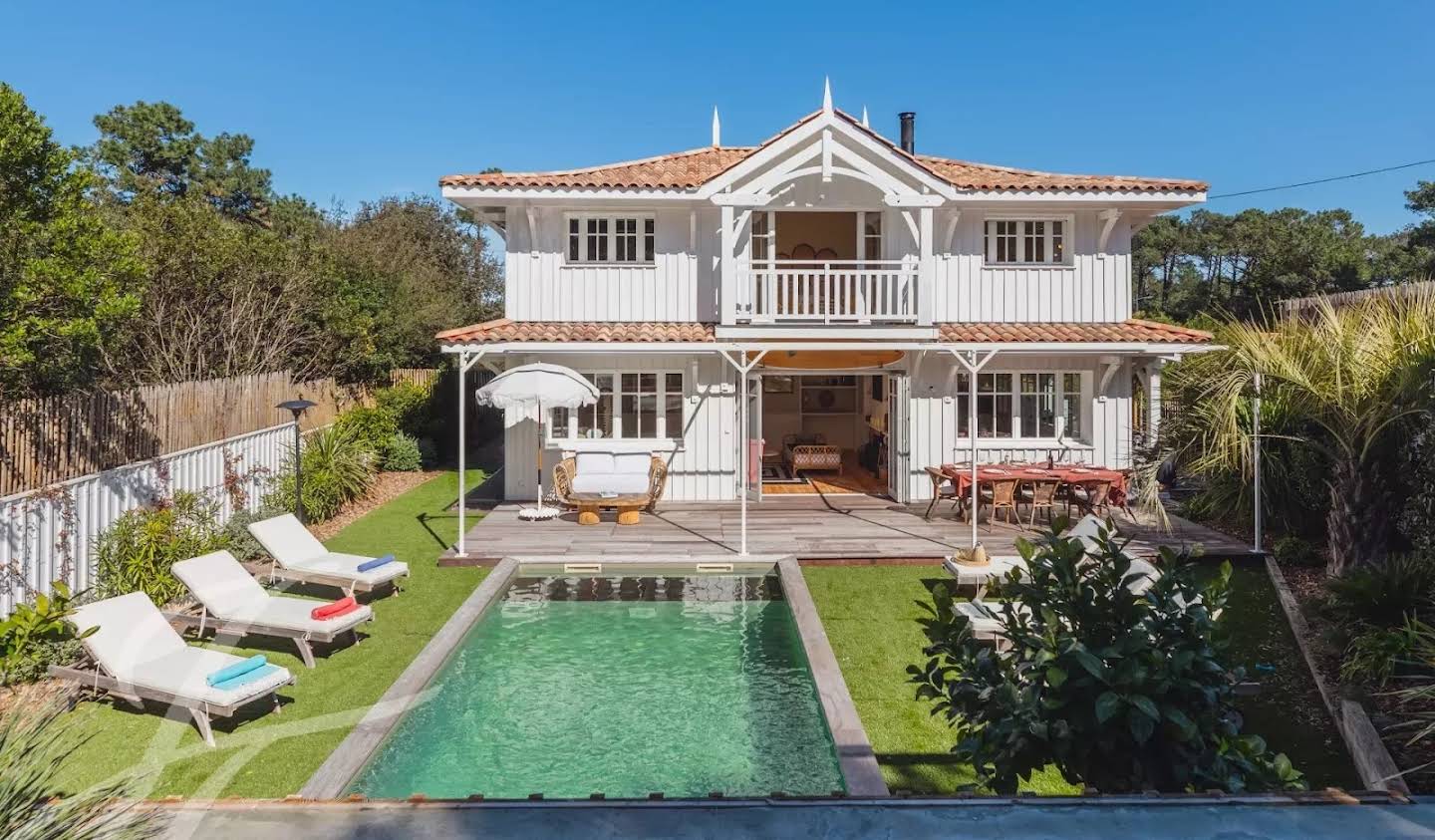 Villa avec piscine et terrasse Lege-cap-ferret