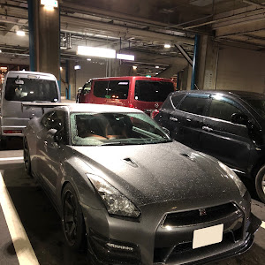 NISSAN GT-R R35