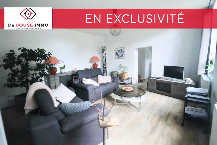 Vente maison 9 pièces 137.7 m² à Gussignies (59570), 265 000 €