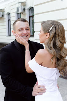 ช่างภาพงานแต่งงาน Anastasiya Areschenko (ares) ภาพเมื่อ 24 มิถุนายน 2022