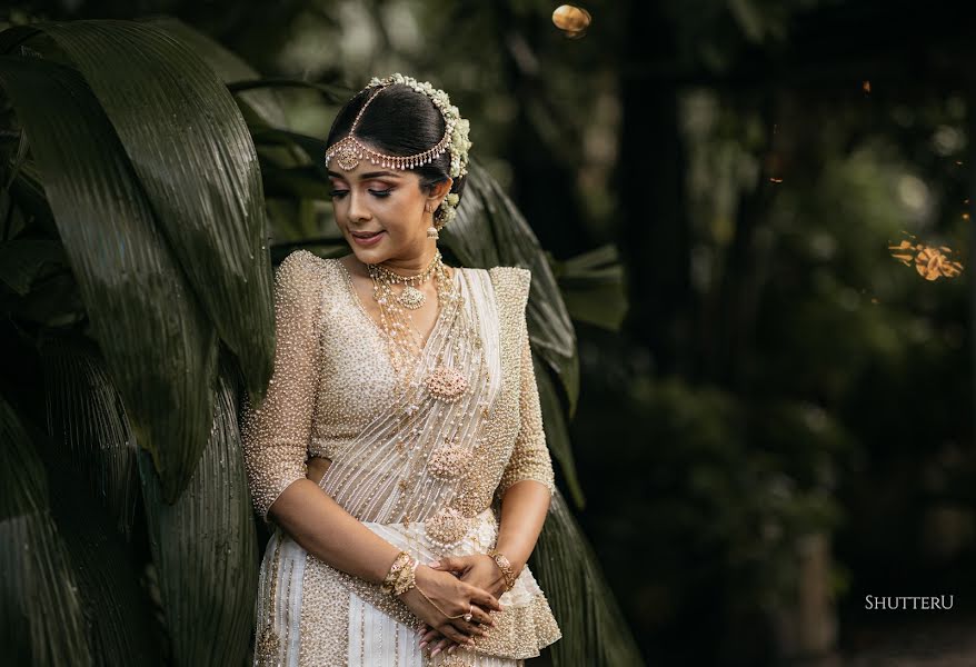 Fotógrafo de casamento Umesh Ranasinghe (shutteru). Foto de 18 de dezembro 2023