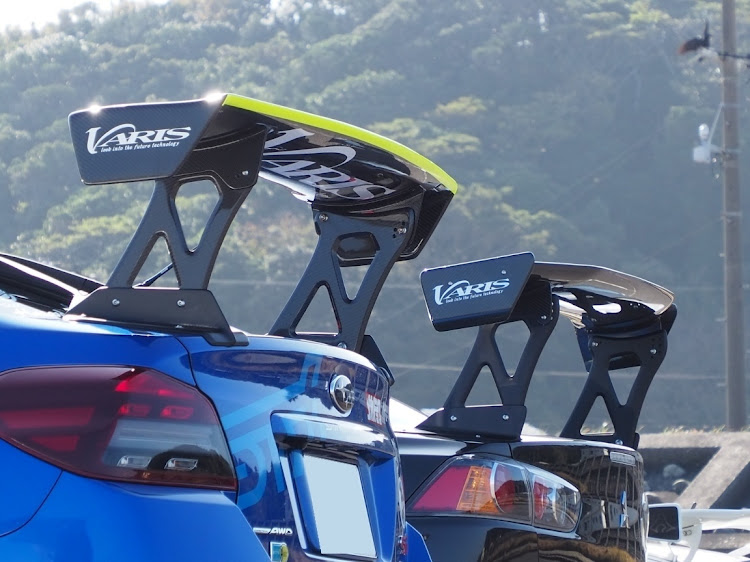 WRX STIの蛍光イエロー・WRX・こっそりリニューアル計画中🙊・コラボ写真・大雨に気をつけて！に関するカスタム事例の投稿画像8枚目