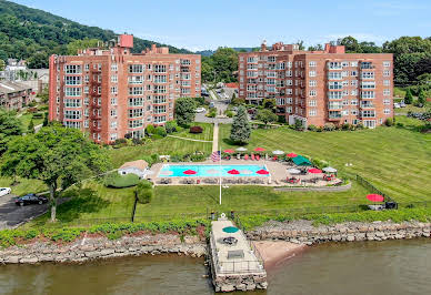 Apartment with pool 3