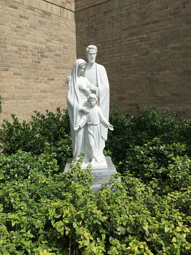 Holy Family statue 