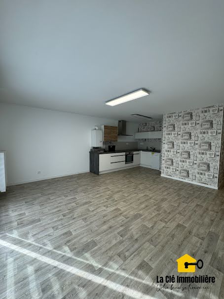 Location  appartement 3 pièces 64.85 m² à Kembs (68680), 910 €