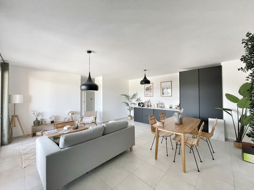 Vente appartement 3 pièces 73 m² à Saint-Genis-Pouilly (01630), 410 000 €