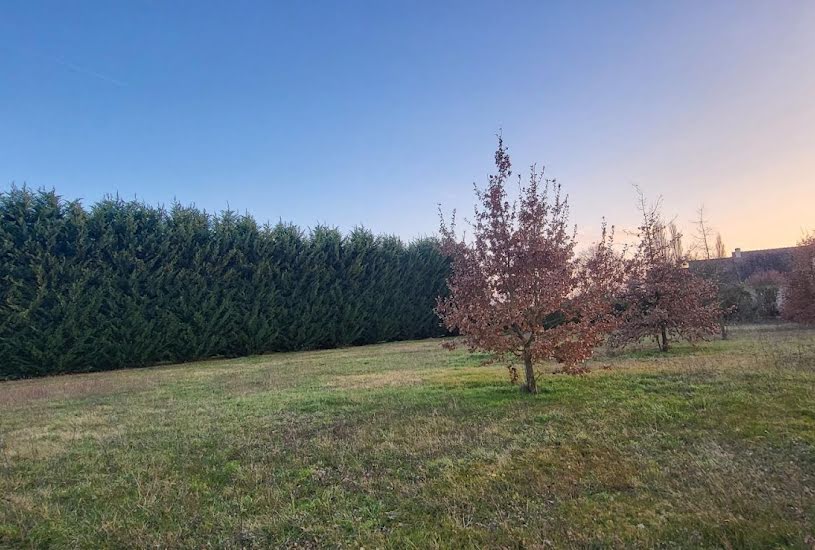  Vente Terrain à bâtir - 2 130m² à Leigné-les-Bois (86450) 