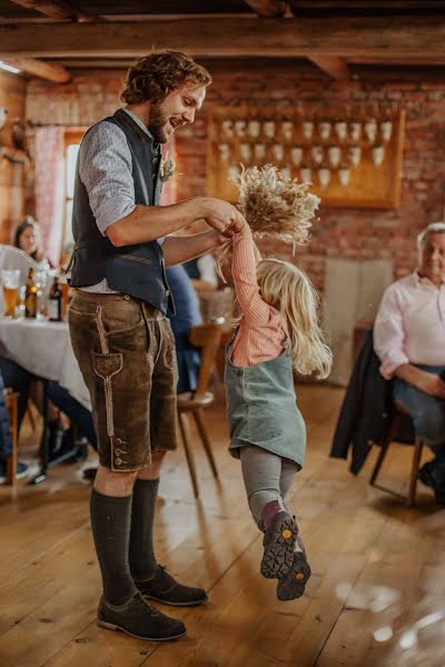 Hochzeitsfotograf Tim Kurzweg (lovestoriesbytim). Foto vom 3. Mai 2022