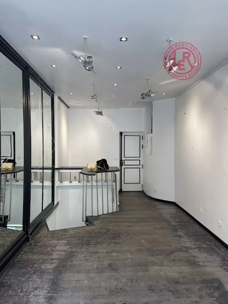 Location  locaux professionnels 2 pièces 48 m² à Paris 3ème (75003), 2 400 €