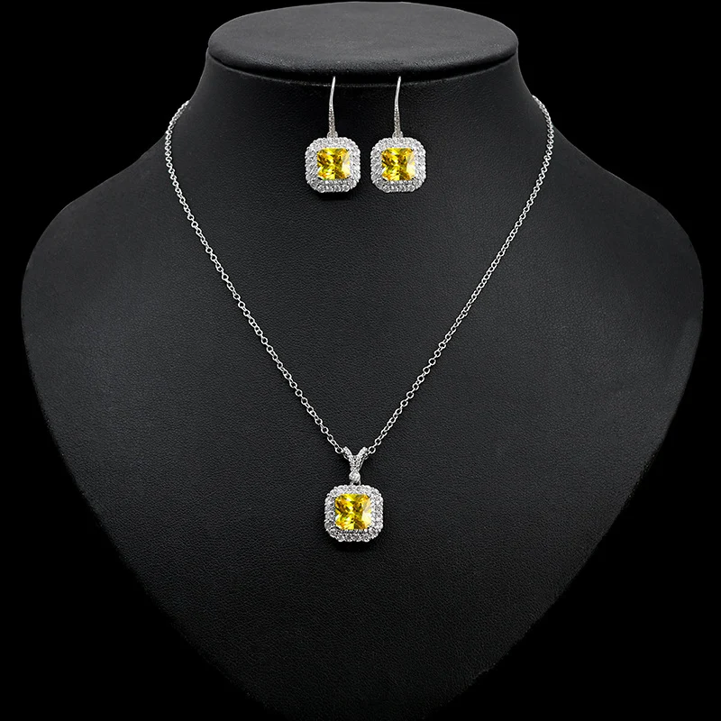 Ensemble Collier et Boucles d'Oreilles en Zirconium Luxe et Lumière Nouvelle, Élégance Éblouissante pour Illuminer Toutes vos Tenues