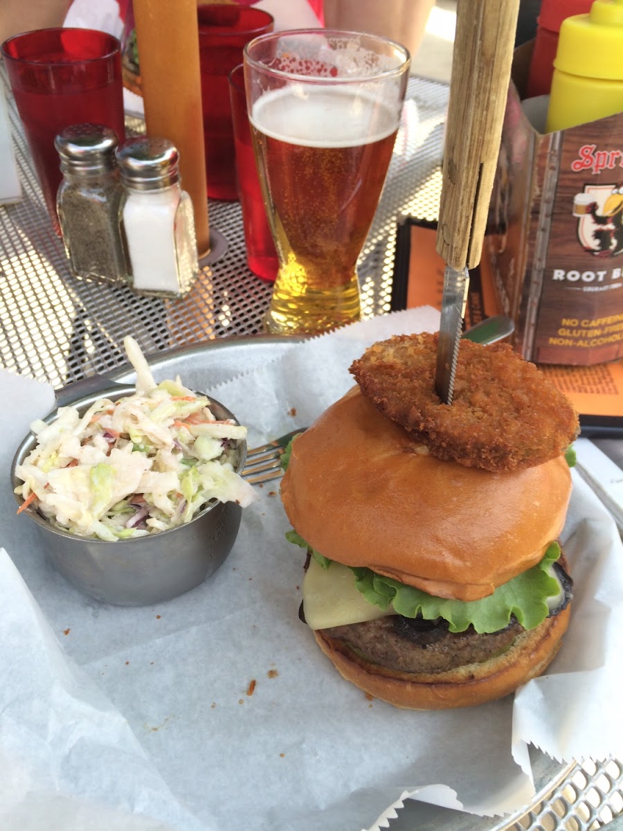 Regular grass fed burger w mushrooms. GF comes on a different bun and no fried pickles on top.