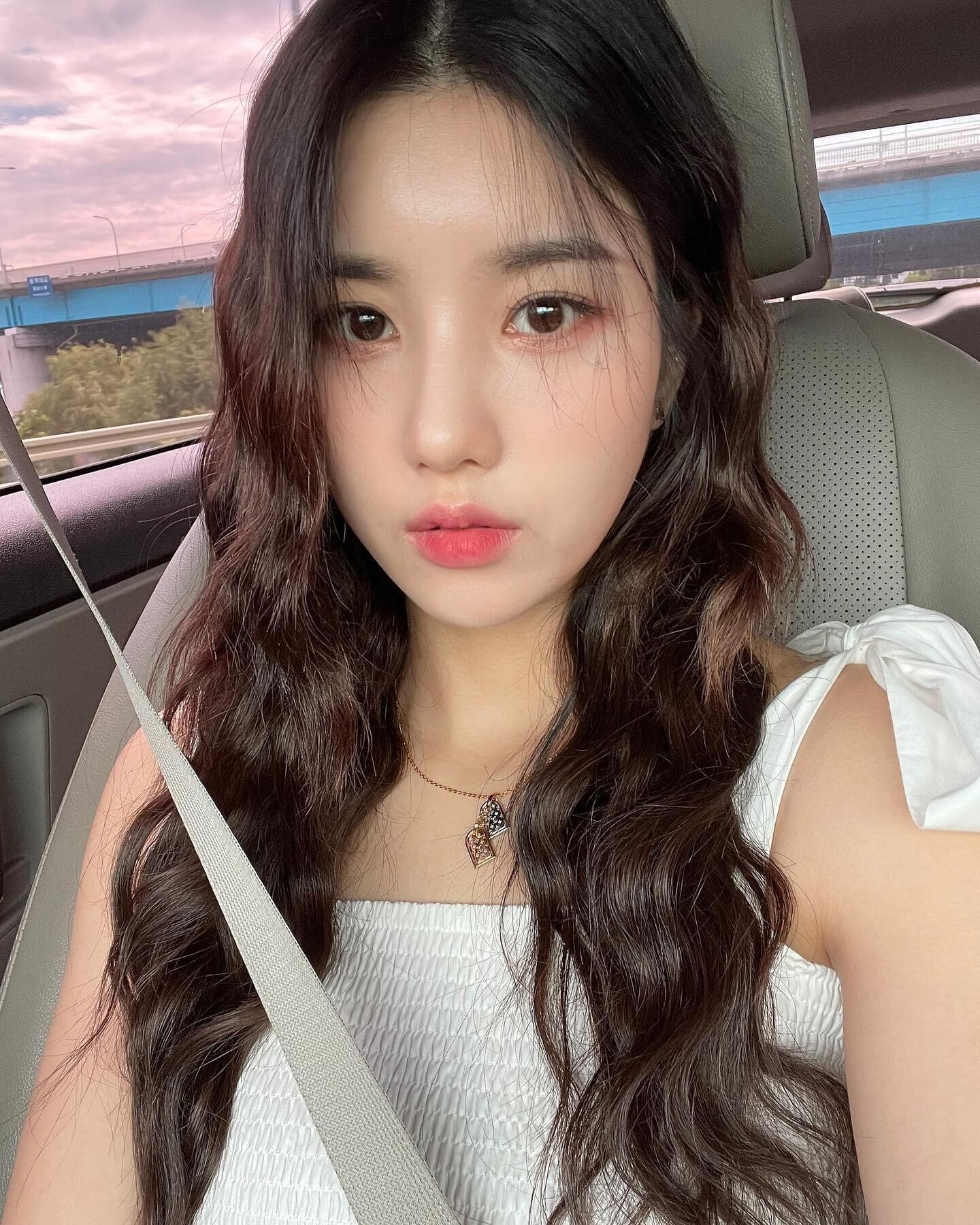 210719-Kwon-Eunbi-Instagram-Update-documents-1