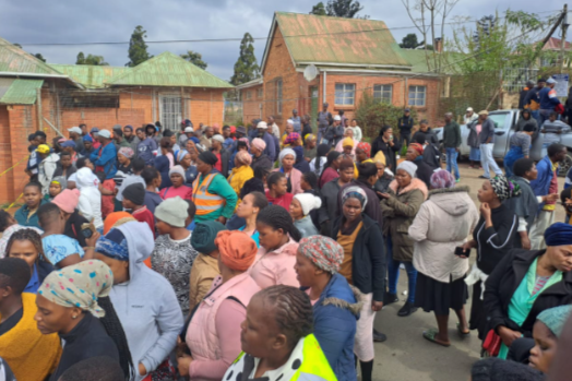 Community members came out in their numbers to demand the arrest of the killer of Busisiwe Ngubo.