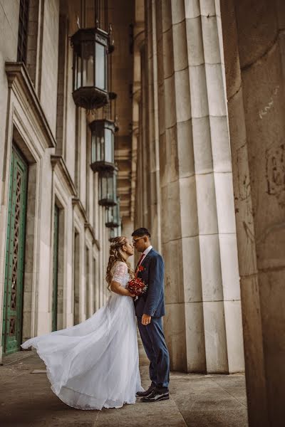 Fotografo di matrimoni Lara Botti (larabotti). Foto del 23 maggio 2021