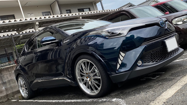 C-HRのグリオズガレージ BEST OF SHOW SPRAY WAX・シュアラスターホイールコーティング・キリ番ゲット・40000㎞達成・コロナが早く終息しますように🙏に関するカスタム事例の投稿画像1枚目