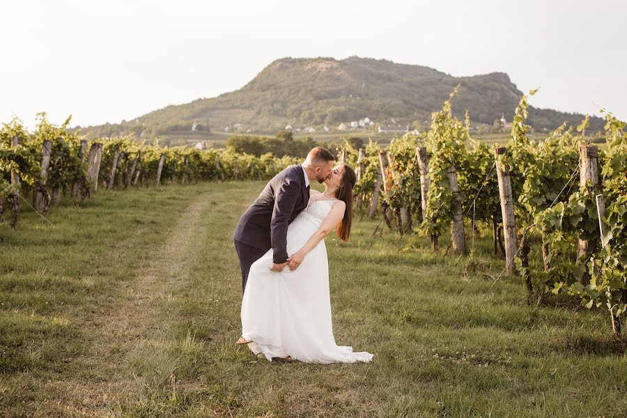 Fotógrafo de casamento Veronika Csizmazia-Kaproncai (verusphoto). Foto de 15 de abril