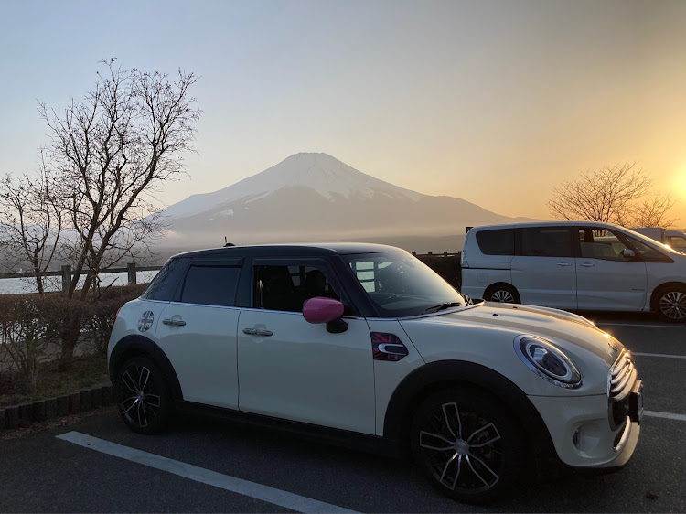 ミニ ハッチバックのいつもいいね＆コメントありがとうございます🥰・桜吹雪・#チワワ・富士山・discover＿ctに関するカスタム事例の投稿画像10枚目