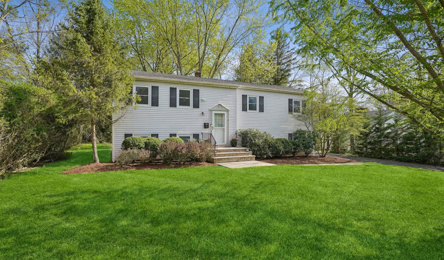 House Mendham Township