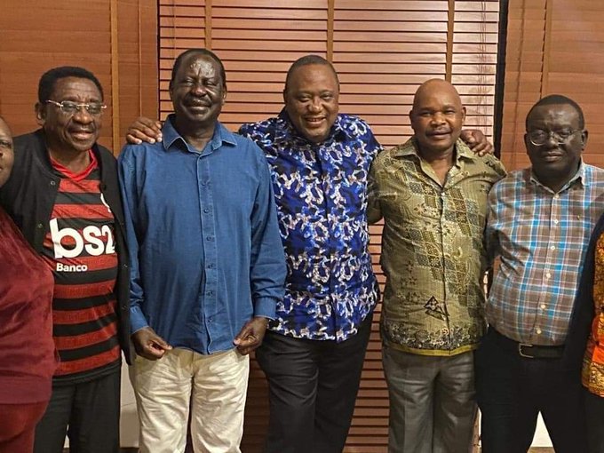 President Uhuru Kenyatta with ODM leader Raila Odinga, Siaya senator-elect James Orengo, Raila presidential secretariat spokesperson Makau Mutua and lawyer Paul Mwangi at Raila's Karen home.