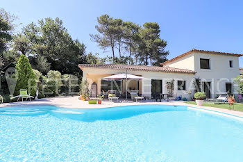 villa à Mougins (06)